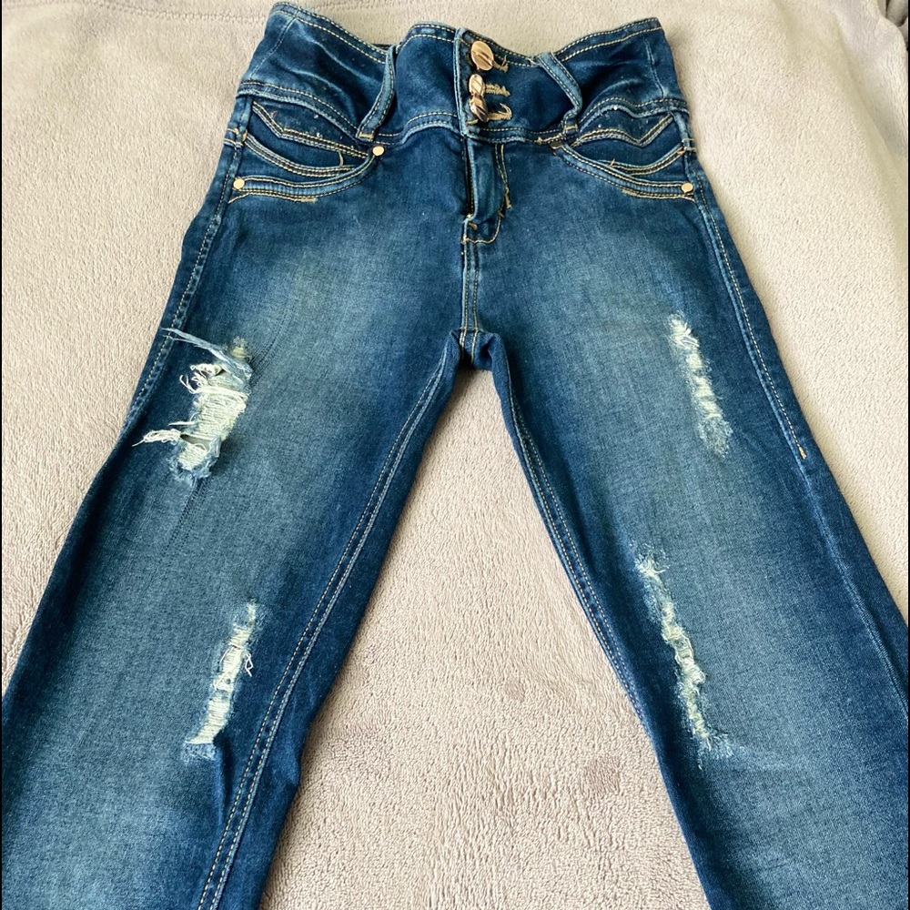 leggings/ jeans ,